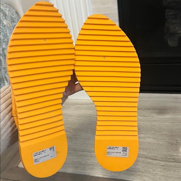 Farm Rio Randal’s size 8 - Picture 4 of 5